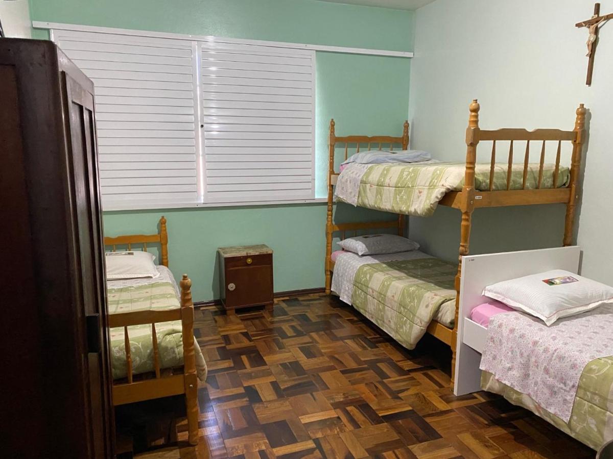 Irmãs Franciscanas Quarto em Acomodações Particulares *