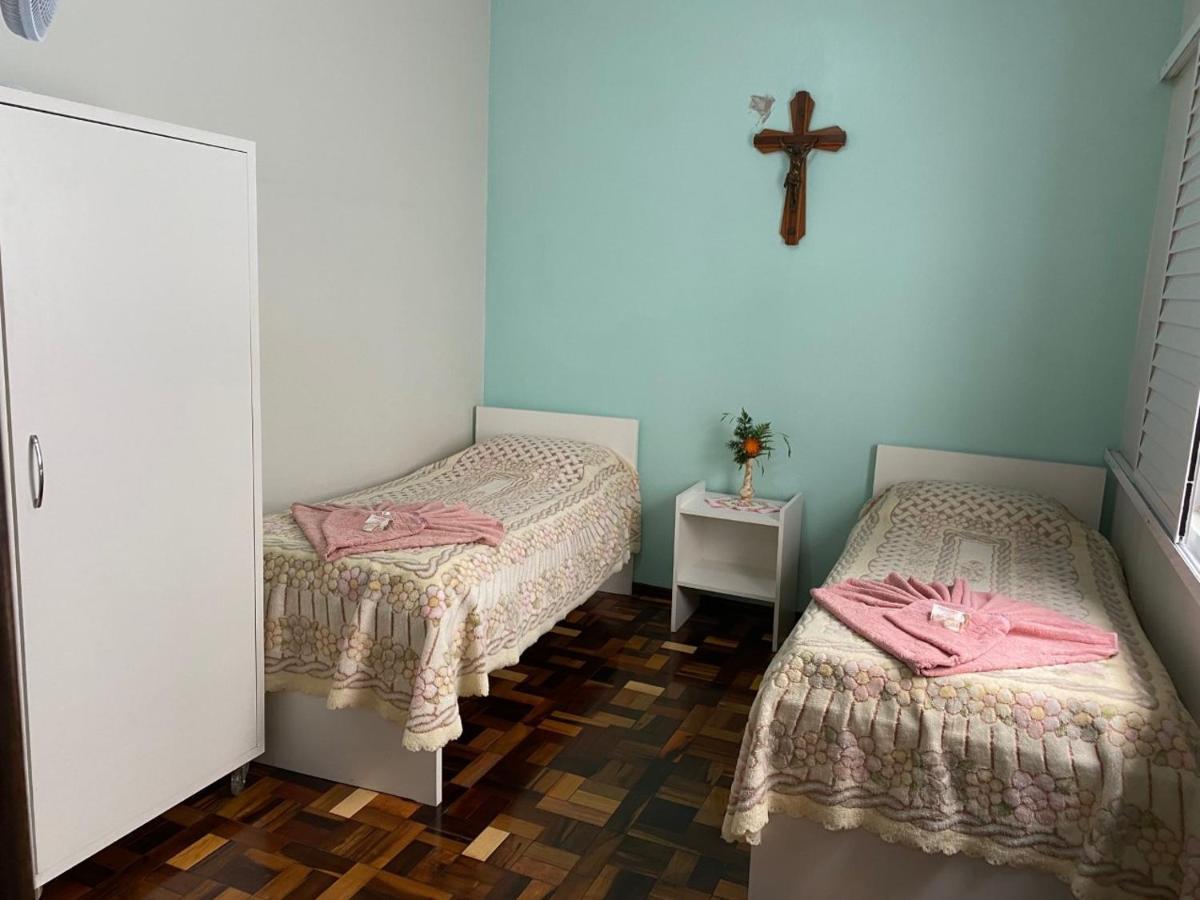 Quarto em Acomodações Particulares Irmãs Franciscanas *